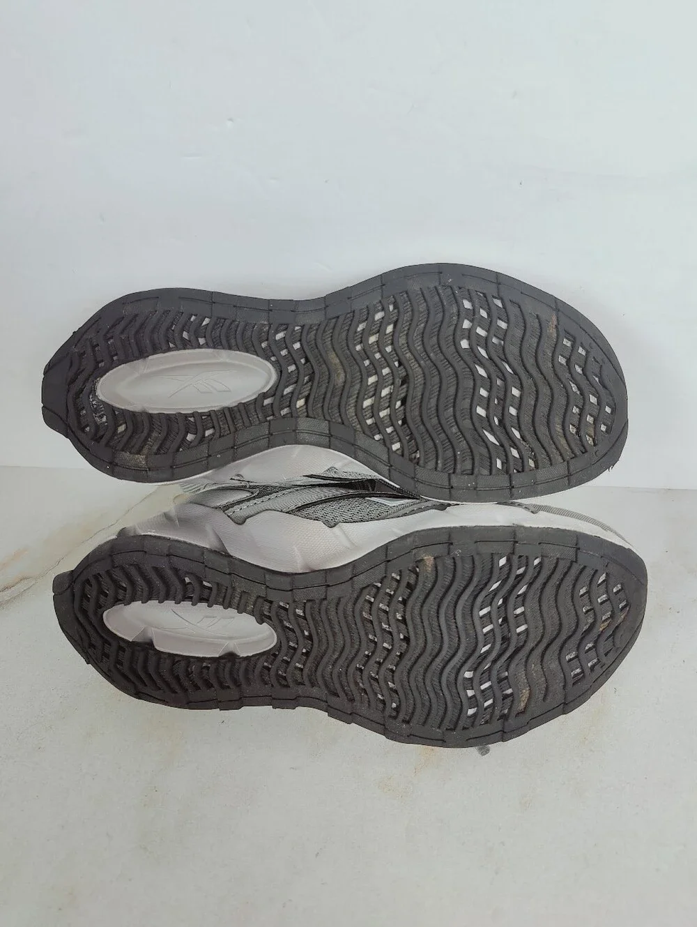 Reebok Toddler Kids Vizome Athletic Running Sneakers, Grey White, Sz 11